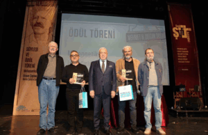 Nilüfer’de şiir eleştirisinin prestij ödülleri sahiplerini buldu