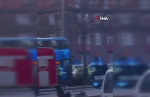 Stockholm’de çift katlı otobüs durağa daldı: En az 1 ağır yaralı