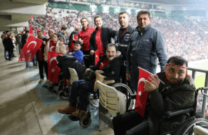 Osmangazi Belediyesi engelli bireylere milli maç heyecanı yaşattı