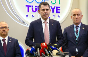 Bakan Kurum, Bakü’de 13. Dünya Kentsel Forumu’na katıldı