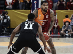Beşiktaş ile Galatasaray yarı final için parkeye çıkacak