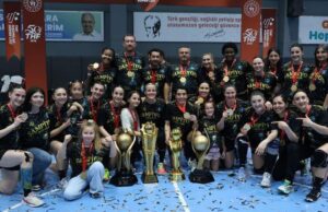 Bursa Büyükşehir Belediyespor Kadınlar Hentbol Süper Ligi’nde şampiyon!