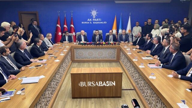 Bakan Tekin: Bursa’da Öğretmen ve Derslik Sayısı 2,5 Kat Arttı