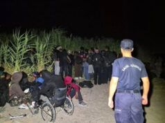 İzmir’de 62 düzensiz göçmen yakalandı